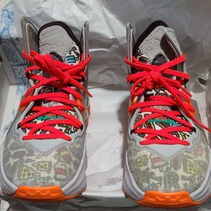 Lebron James XIX(19) Fast Food